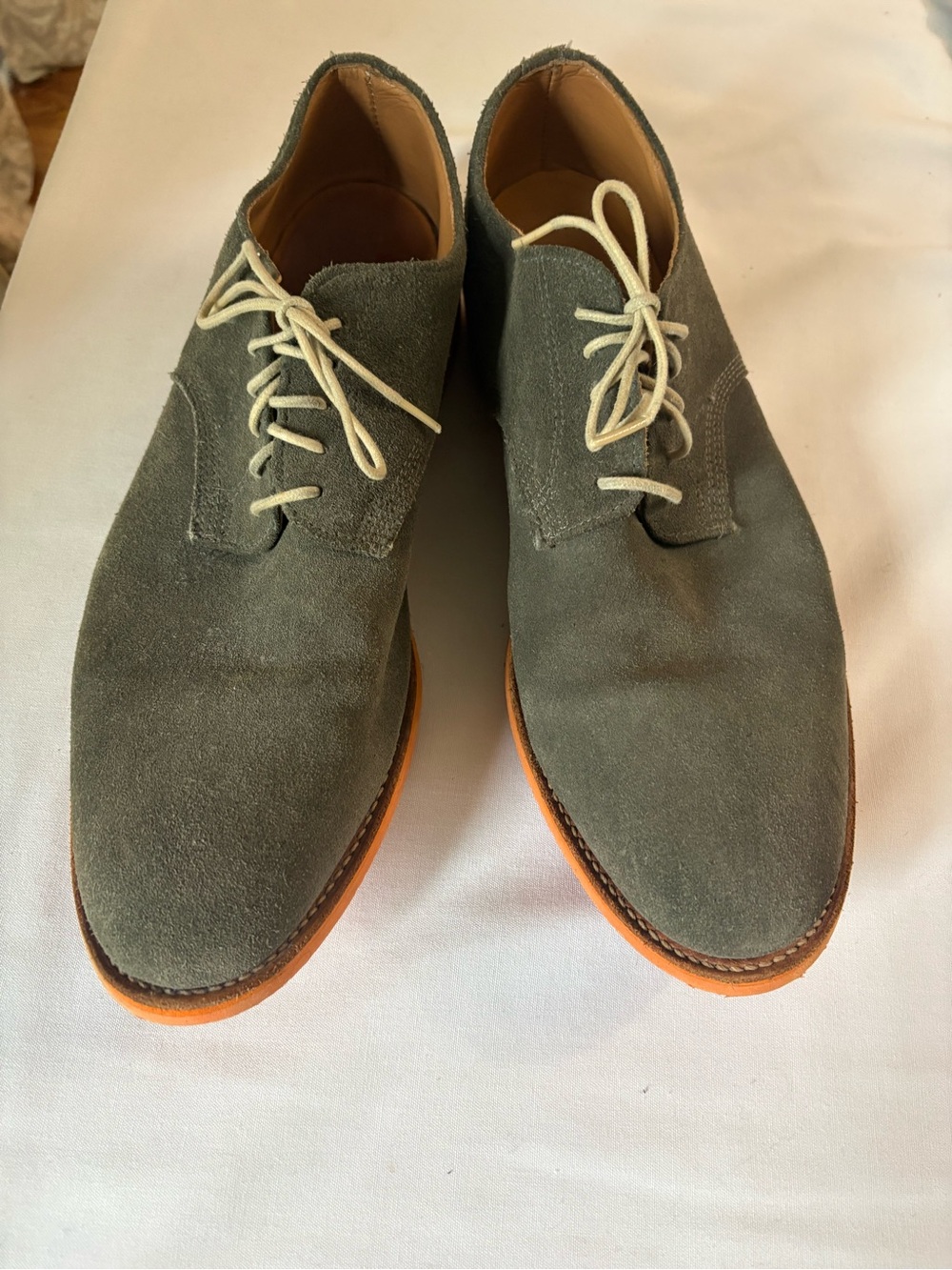 Men's Suede Walk Over Derby Shoes in Gray with orange bottom